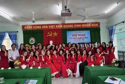 🌷 Hội nghị Cán bộ, Công chức, Viên chức và Người lao động năm học 2025 – 2026 🌷 Ngày 31/10/2025, Trường Mầm non Hoà An đã tổ chức Hội nghị CBCCVC và Người lao động trong không khí dân chủ, đoàn kết và trách nhiệm. 💕 Hội nghị đã đánh giá kết quả năm học 2024 – 2025 và đề ra phương hướng, mục tiêu cho năm học mới. Chúc tập thể Trường Mầm non Hoà An tiếp tục phát huy tinh thần sáng tạo, yêu nghề – mến trẻ, hoàn thành xuất sắc nhiệm vụ năm học 2025 – 2026! 🌈